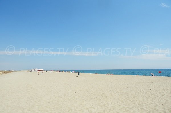 Plage de la Cité du Port à Barcarès