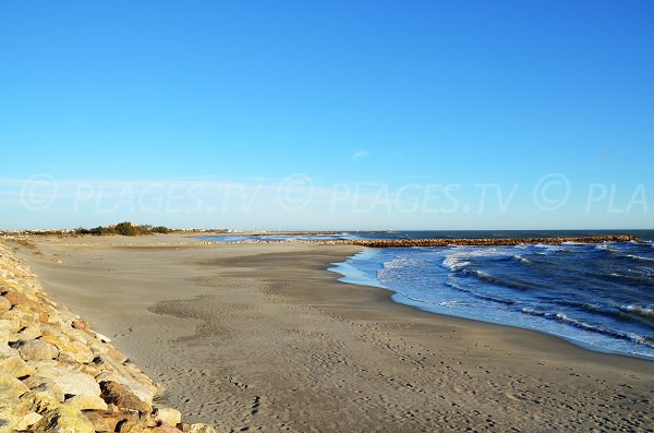 Clos du Rhone beach in Saintes Maries de la Mer