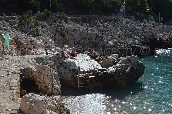 Treffpunkt der Stammgäste am ruhigen Ort Coco-Beach