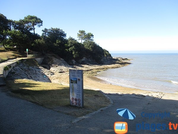 Accès à la plage du Conseil de Vaux sur Mer