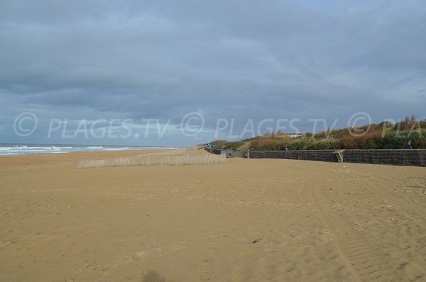 A piedi lungo la spiaggia di Anglet - Les Corsaires