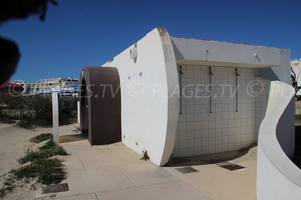 Doccia e toilettes - spiaggia del Couchant a La Grande Motte