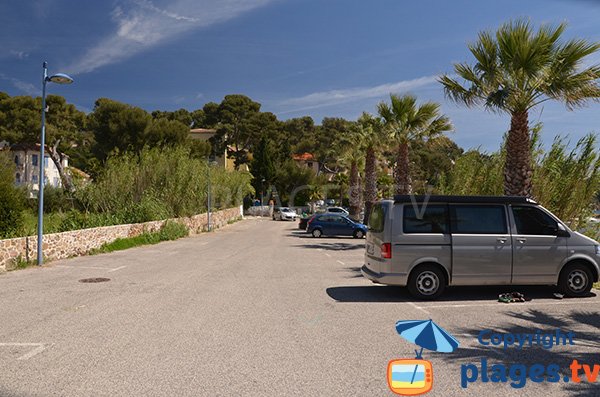 Parking de la plage de la Coudoulière à Saint Mandrier