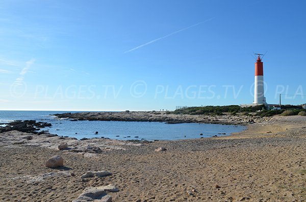 Lighthouse of La Couronne and its beach