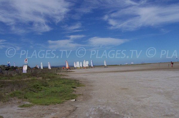 sand-yachting school in Leucate