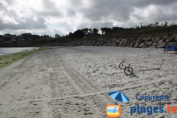 Plage paisible à Plouguerneau