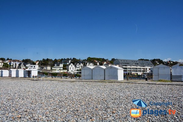 huts in Criel sur Mer