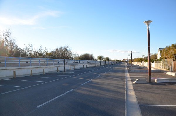 Free car park of the Crin Blanc beach - Saintes Maries de la Mer