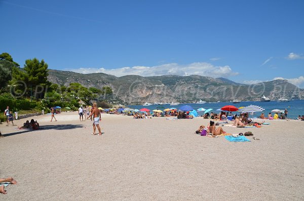 Plage dans le centre-ville de St Jean Cap Ferrat