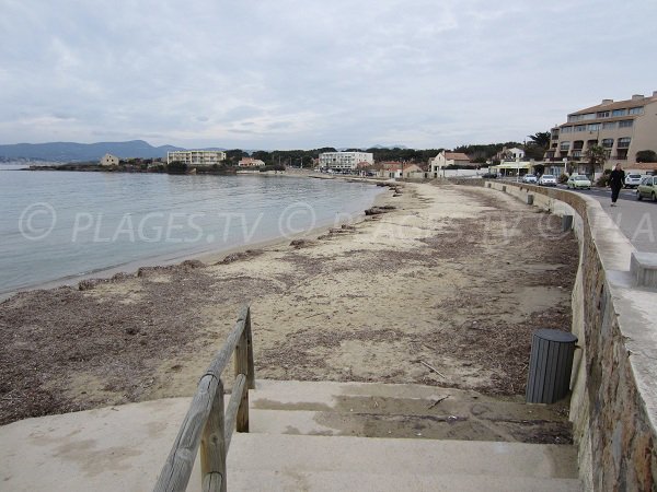 Spiaggia del Cros a Six Fours les Plages in inverno