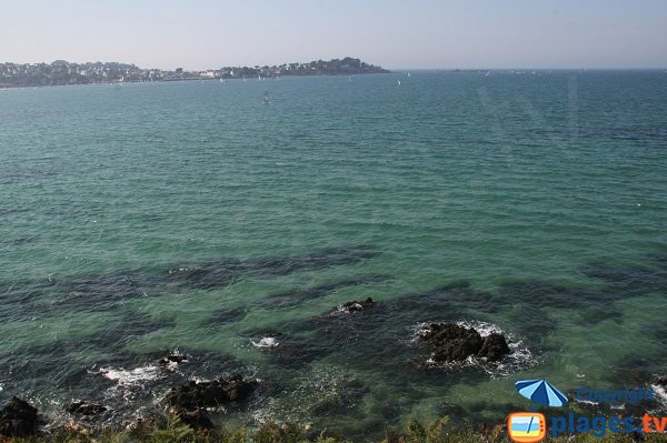 Mer autour de la plage des curés