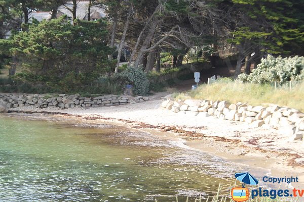 Accès à la plage aux Dames - Ile Grande