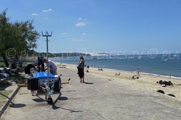 Photo de la plage Daniel Meller à Pyla sur Mer avec vue sur la dune de Pilat