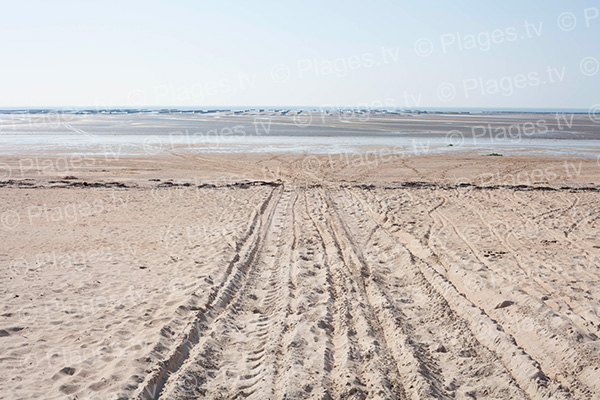 View of Lingreville Beach at low tide