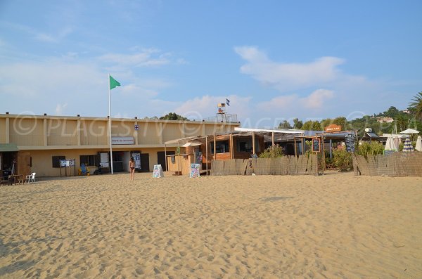 Rettungsstation am Débarquement-Strand von La Croix Valmer