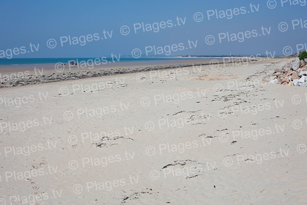 Plage de Deneville depuis l'entrée