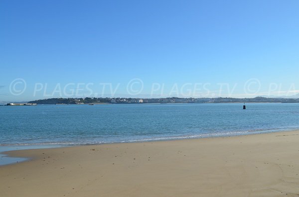 Beach reserved for water sports in Ciboure