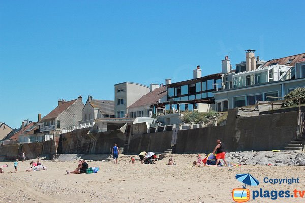 Houses along the beach in Sangatte