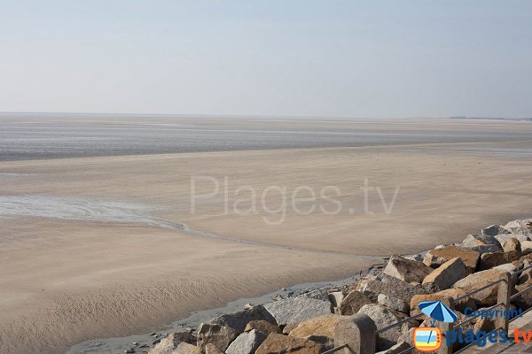 Grande plage d'Hauteville à marée basse