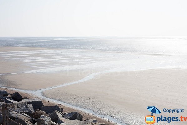 Plage à Hauteville sur Mer dans le centre ville