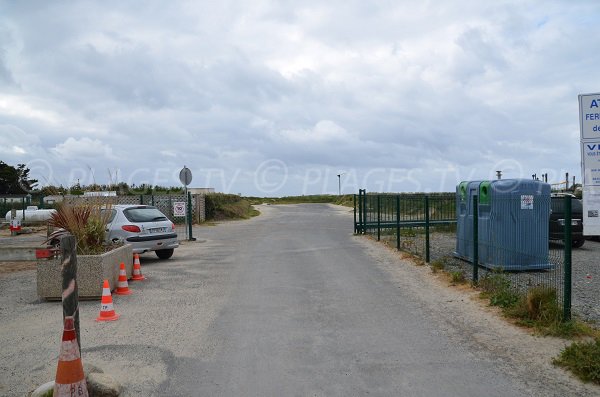 Accès à la plage du Dourlin par le camping municipal