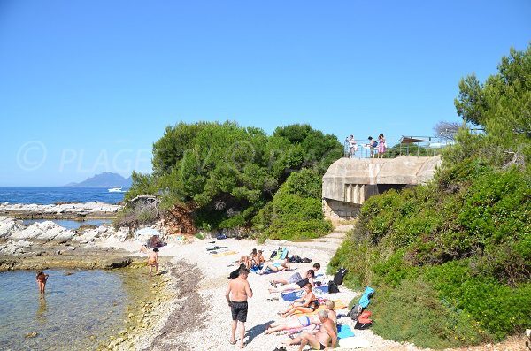 Point de vue sur la crique de la pointe du Dagon - Ile de Lérins