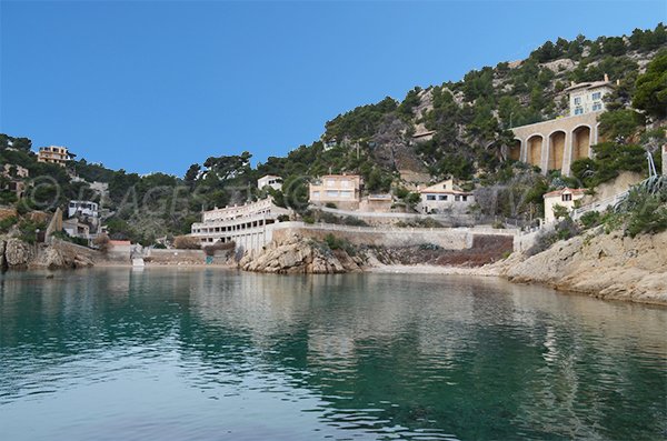 Petite calanque de la Redonne