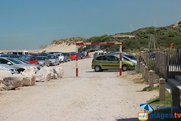 Parking gratuit à côté de la plage côté Cap Blanc Nez