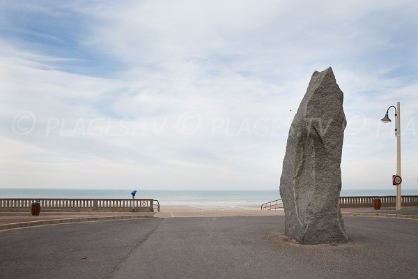 Cabourg waterfront at the sailing school