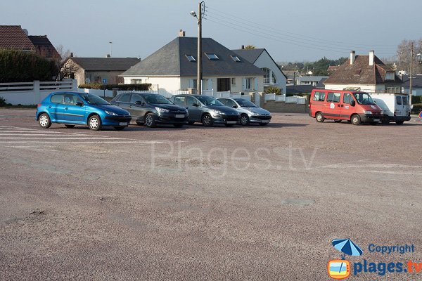 Parking of sailing school beach of Coutainville