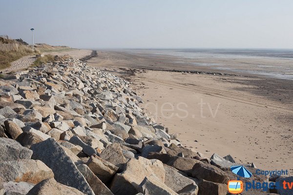 Photo of sailing school beach in Coutainville