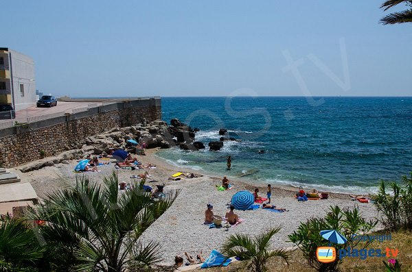 Plage sauvage à Bandol à proximité du centre ville