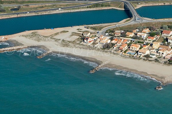 Extrémité de la plage de l'Entrée de Frontignan