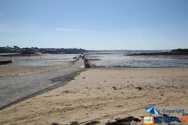 La Passe entre Carantec et l'ile de Callot