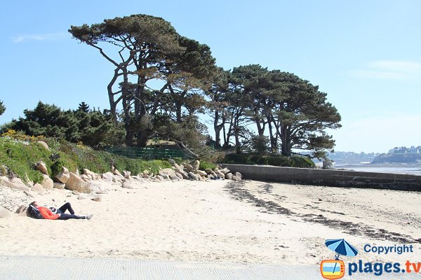 First beach of Callot island in Carantec