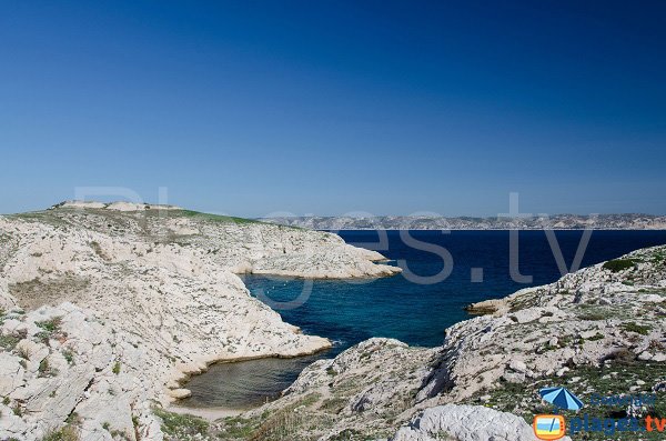 Plage de l'Eoube à proximité de St Estève - Frioul