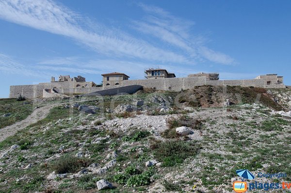 Hôpital Caroline sur l'ile de Frioul