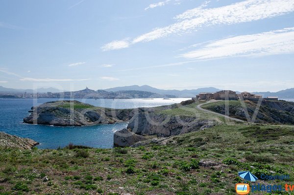 Photo de la calanque de l'Eoube sur l'ile de Frioul