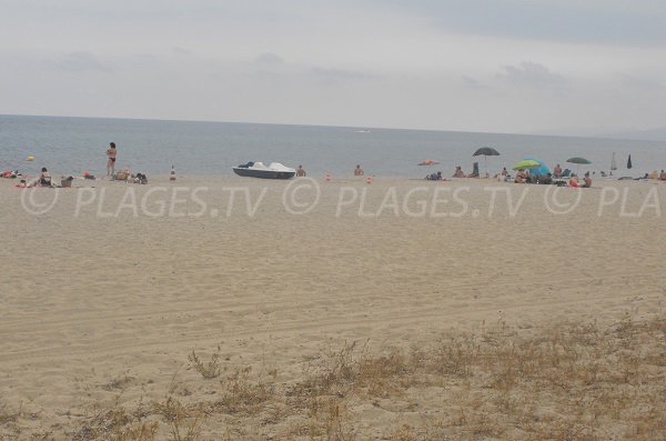 Plage publique à Ghisonaccia - Erba Rossa