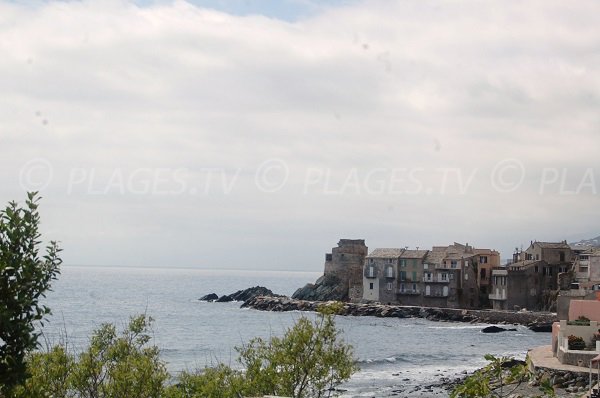 Erbalunga avec sa tour génoise - Haute Corse - Cap Corse