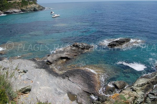 Rochers autour d'Erbalunga au Cap Corse