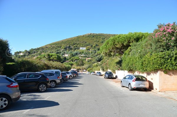 Free car park on the Escalet beach in Ramatuelle