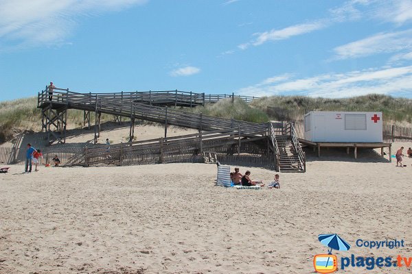 Poste de secours de la plage des Escardines