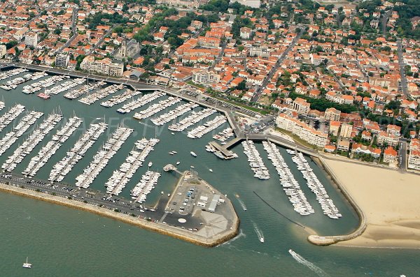 Porto et spiaggia di Arcachon