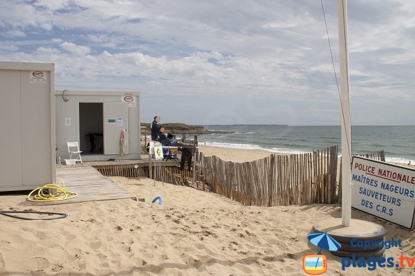 Lifeguard station of Falaise beach - Guidel