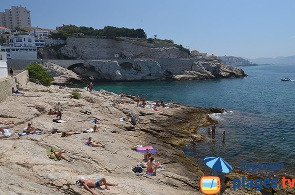 Marseille bay from Fausse Monnaie beach