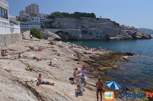 Beach with flat stones in Marseille