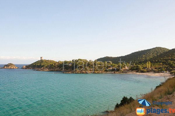 Vue globale de la plage de Fautea