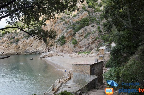 Plage avec des maisons de Pêcheurs à Piana