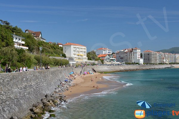 Plage à côté de la pointe de Ste Barbe à St Jean de Luz